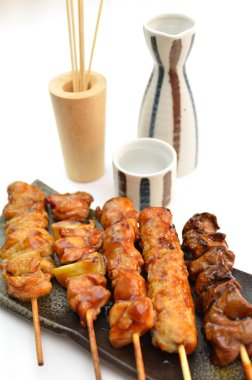 Yakitori denilen char ızgara tavuk