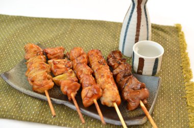 Yakitori denilen char ızgara tavuk