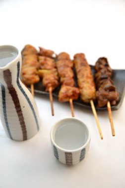 Yakitori denilen char ızgara tavuk