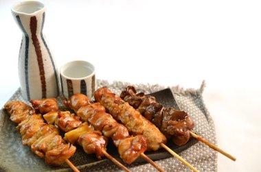 Yakitori denilen char ızgara tavuk