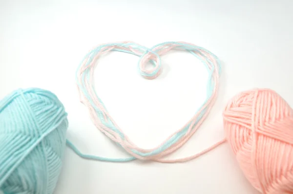 Heart made of woolen yarn — Stock Photo, Image