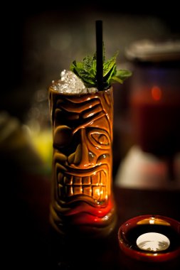 kızgın mai tai