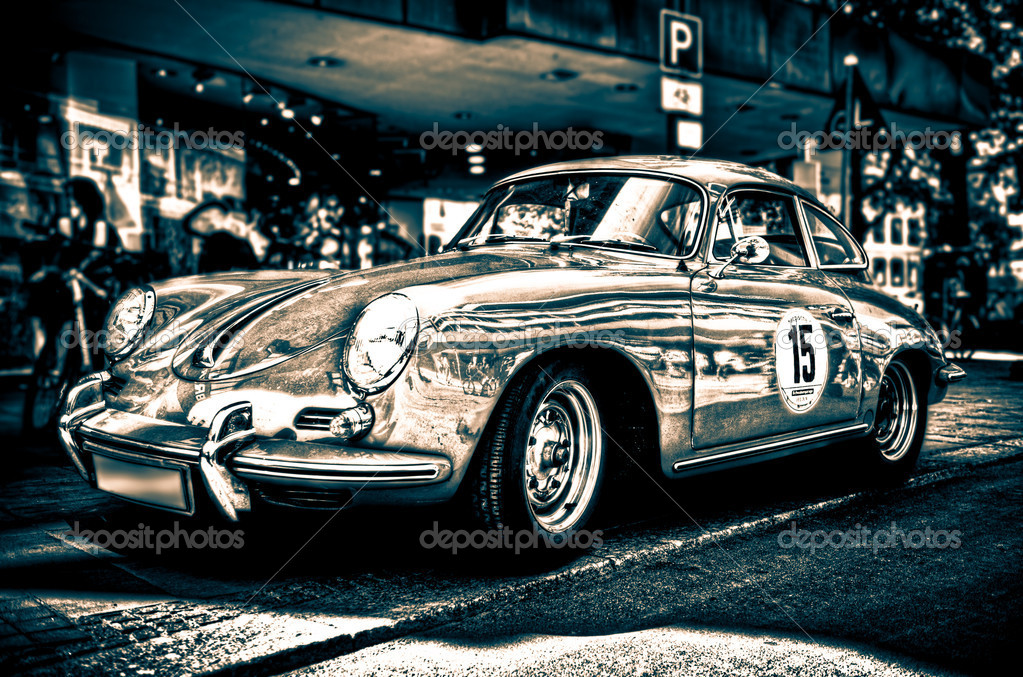Old Porsche 911 toned version – Stock Editorial Photo © wulfman65 #13429383