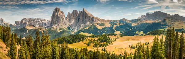 Montanhas em Tirol do Sul — Fotografia de Stock