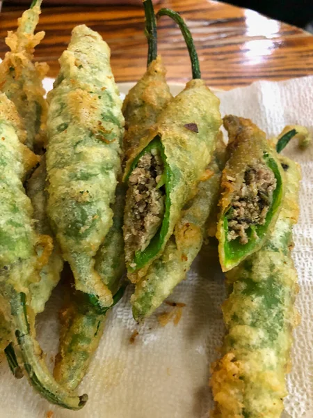 Pimentas Verdes Vermelhas Com Atender Dentro Molho Picante Macarrão Arroz — Fotografia de Stock