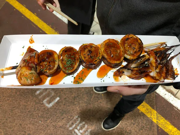 Güney Kore 'deki büyük ve lezzetli Asya yemekleri.