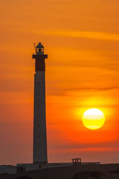 Atardecer romántico en el faro de Obock en Djibouti — Foto de Stock