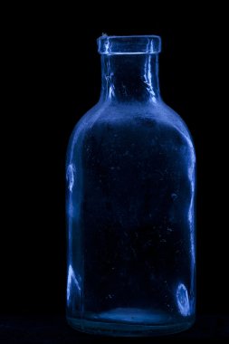 eski antika cam şişe