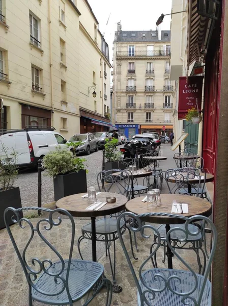 Párizs Franciaország 2022 Május Gyönyörű Párizsi Kávézók Terasszal — Stock Fotó