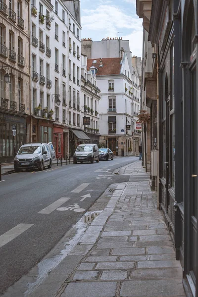 フランス 2022年5月 パリの美しい通り — ストック写真