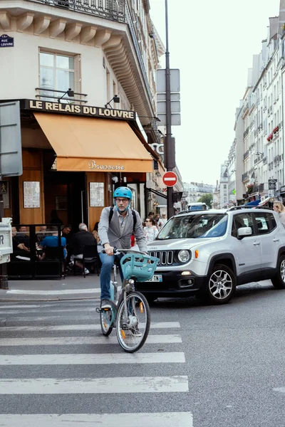 フランス 2022年6月12日 パリの美しい通り フランス — ストック写真