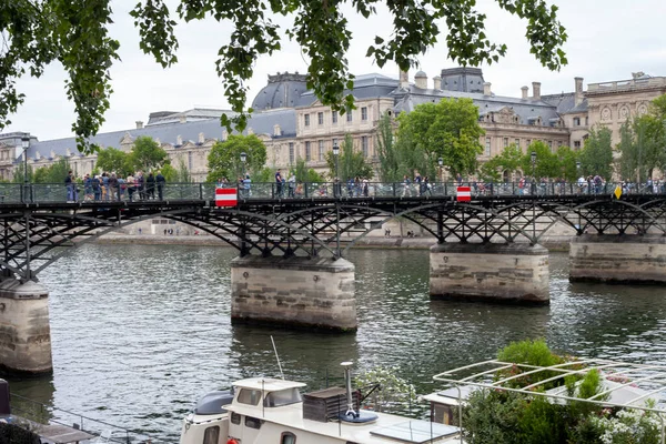 Παρίσι Γαλλία Ιουνίου 2022 Σηκουάνας Ποταμός Στο Παρίσι Πλοίο Αναψυχής — Φωτογραφία Αρχείου
