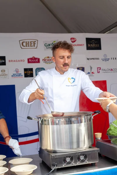 Paris France September 2022 Evgeniy Klopotenko Star Ukrainian Cuisine Its Стоковое Изображение