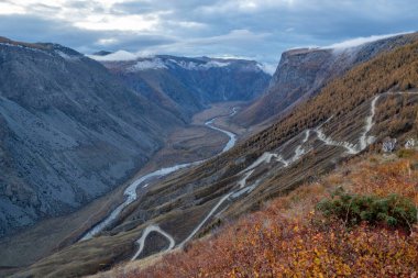 Altai. Katu-Yaryk Geçidi