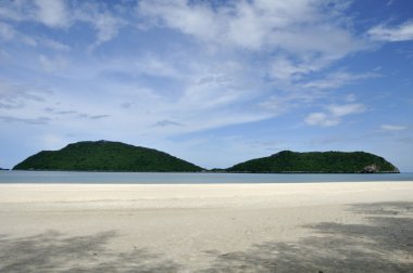 Laem sala beach ile iki dağ, Tayland