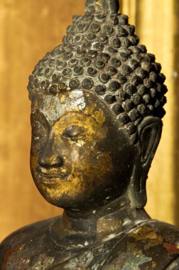 Buda heykeli yakın çekim