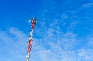 hareket eden telefon direği