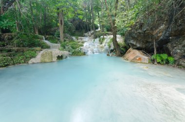 Erawan şelale