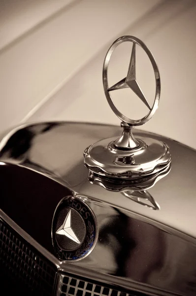 Mercedes-Benz 220S Cabriolet — Stok Foto