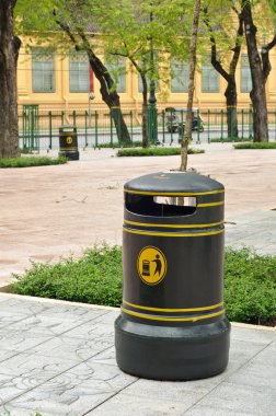 Vintage tarzı çöp kutusu