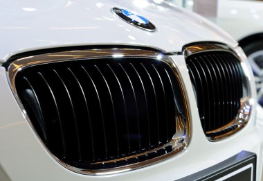 bmw önü
