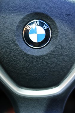 BMW direksiyon simidi
