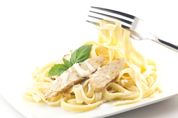 Chicken Fettuccini Alfredo — Stock Photo, Image