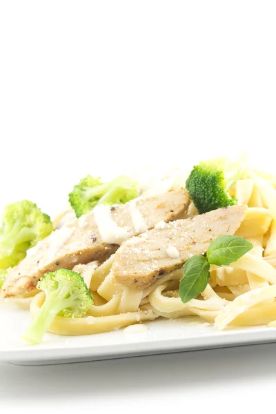 Chicken Fettuccini Alfredo — Stock Photo, Image