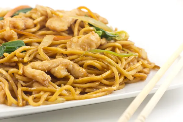 Kinesiska kyckling lo mein — Stockfoto