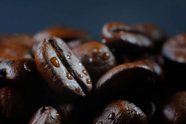Makro Sabah Kahvaltısı Için Taze Kahve Çekirdeklerini Yakın Plan — Stok fotoğraf