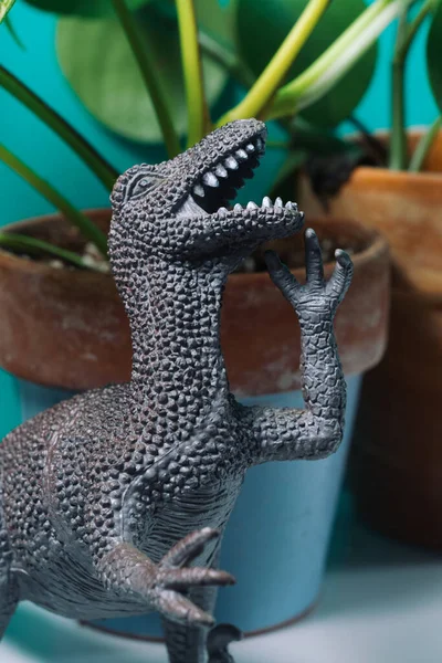 Angry Hostile Yelling Toy Dinosaur Macro Closeup — ストック写真
