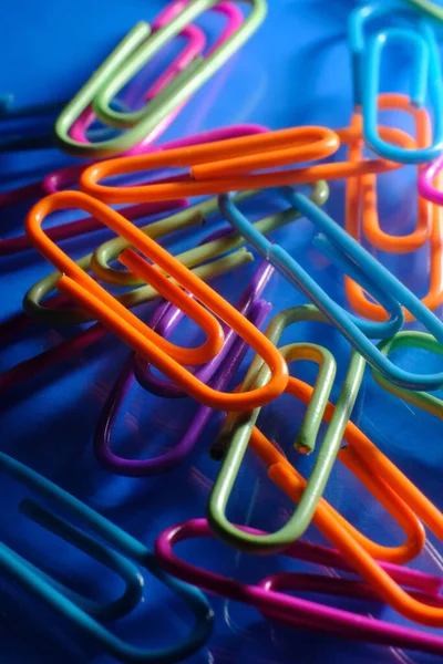 Closeup Macro Still Life Multicolored Vivid Paperclips — Zdjęcie stockowe