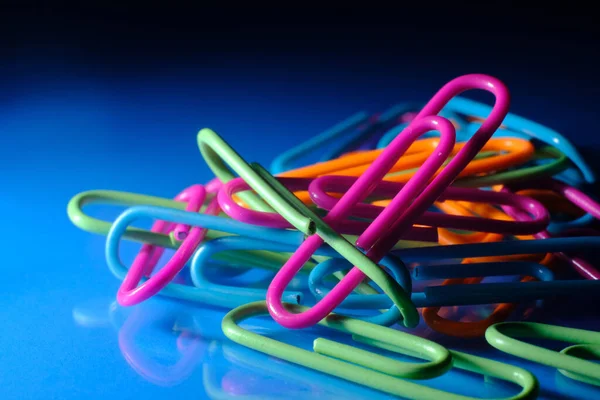 Closeup Macro Still Life Multicolored Vivid Paperclips — стоковое фото