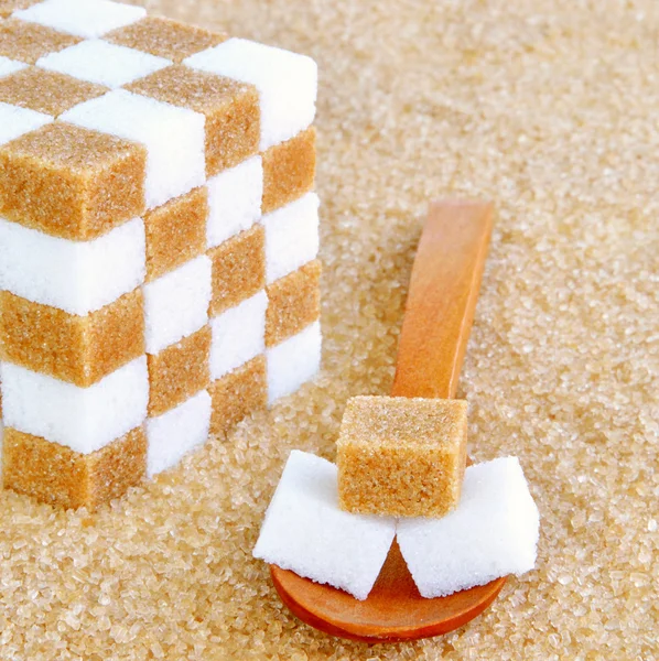 bir kaşık dolusu şeker cubes