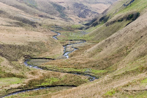 Kara dağlar creek, Galler — Stok fotoğraf