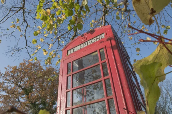 Cabina telefónica inglesa del campo — Foto de Stock
