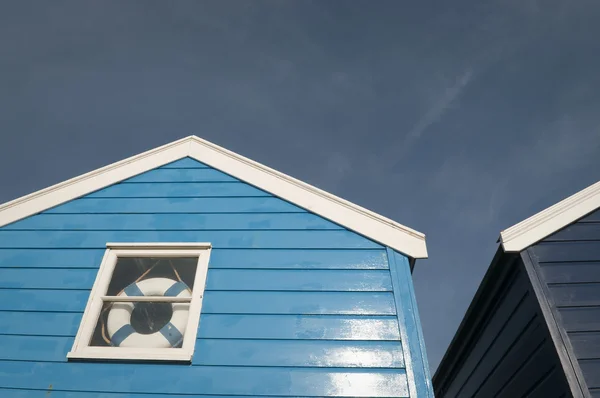 Blauwe Strandhutten — Stockfoto