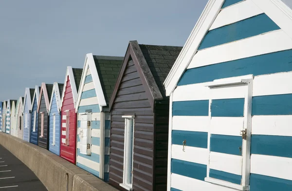 Capanne sulla spiaggia sul molo a Southwold — Foto Stock