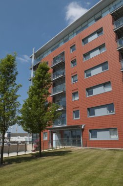 Ipswich, İngiltere'de modern waterfront daireler