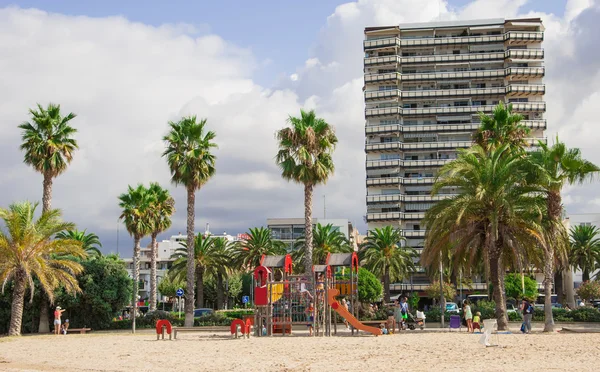 Salou beach resort şehirde — Stok fotoğraf