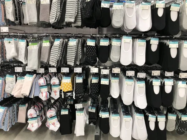 Verschiedene Arten Von Socken Hintereinander Shop — Stockfoto