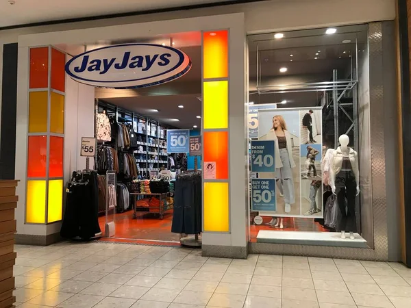 Aucklandnz 9月1日22 Jays Jaysファッションストアの男性と女性の服のスカートジャケット販売有名な服脳小売店 — ストック写真