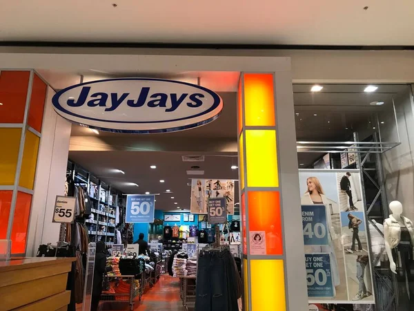 Aucklandnz 9月1日22 Jays Jaysファッションストアの男性と女性の服のスカートジャケット販売有名な服脳小売店 — ストック写真