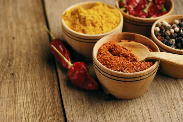 dört çeşit baharat