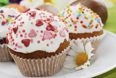 Paskalya kek ve çikolata Paskalya yumurtaları