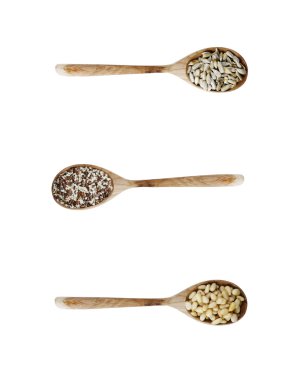 üç kaşık ile baharat