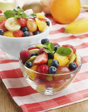 kase tatlı lezzetli meyve salatası