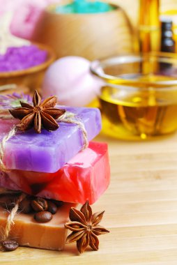 Spa ayarı doğal sabun ve deniz tuzu