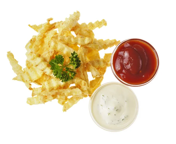 Pommes frites auf weißem Hintergrund — Stockfoto