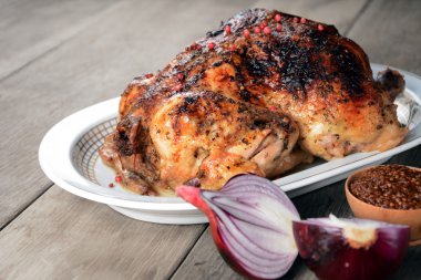 fırında lezzetli sıcak tavuk